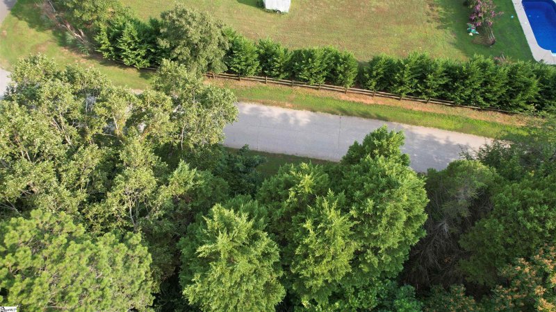 Property image 2 at 43 Glenwood Lane, Gray Court, SC 29645