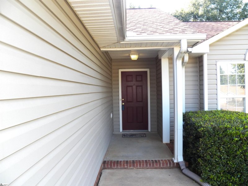 Property image 3 at 7 Stonington Way, Taylors, SC 29687