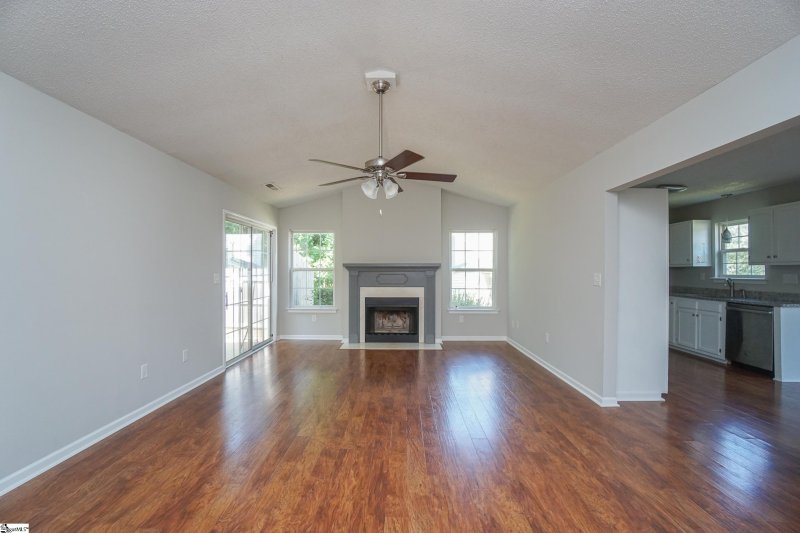 Property image 5 at 18 Green Oak Drive, Simpsonville, SC 29680