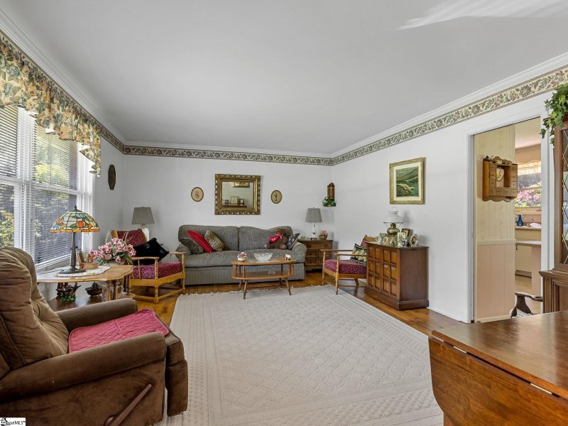 Property image 5 at 24 Vicki Circle, Greenville, SC 29615