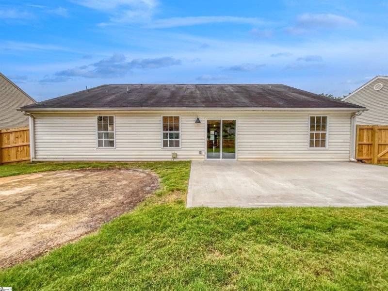 Property image 2 at 975 Slow Creek Court, Boiling Springs, SC 29316