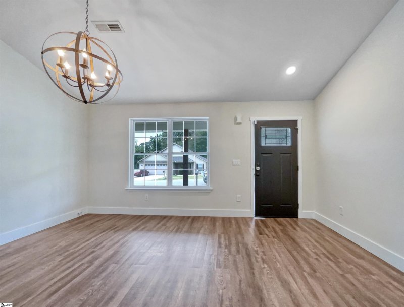 Property image 4 at 975 Slow Creek Court, Boiling Springs, SC 29316