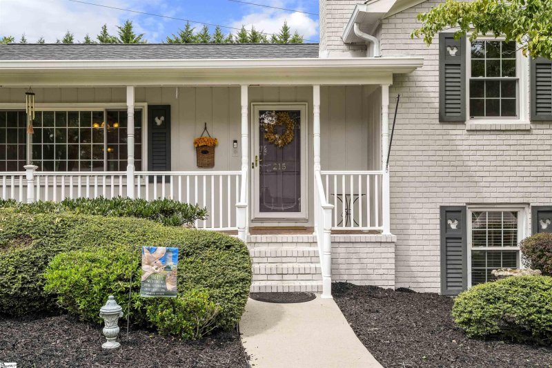 Property image 2 at 215 Donington Drive, Greenville, SC 29615