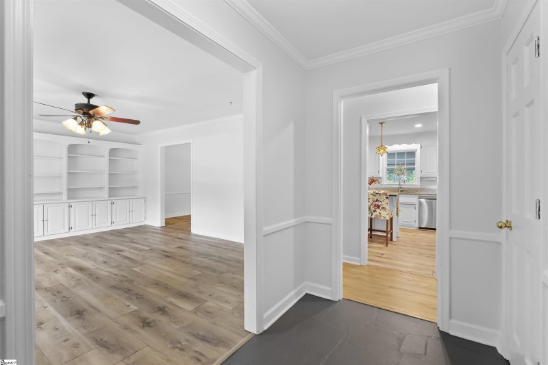 Property image 4 at 215 Donington Drive, Greenville, SC 29615