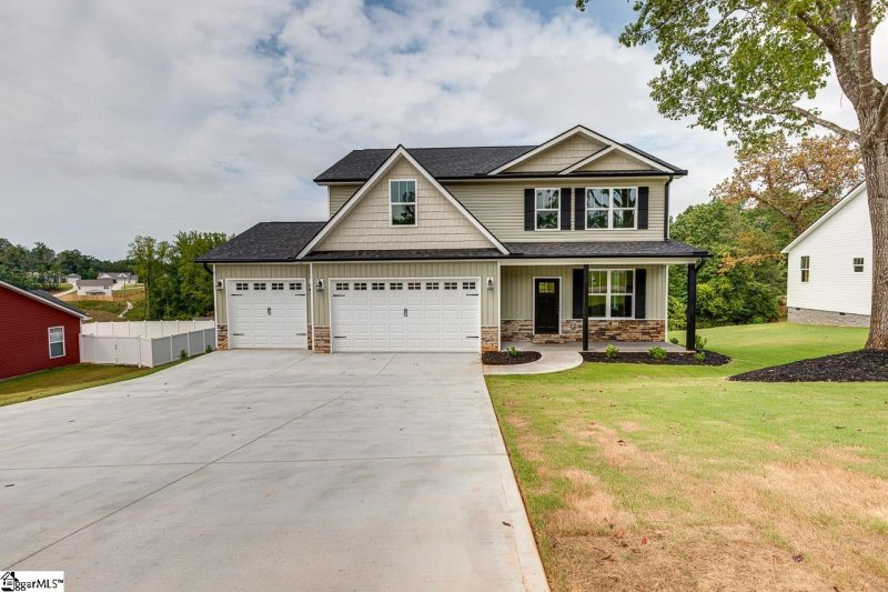 Property image 2 at 244 Inlet Pointe Drive, Anderson, SC 29625