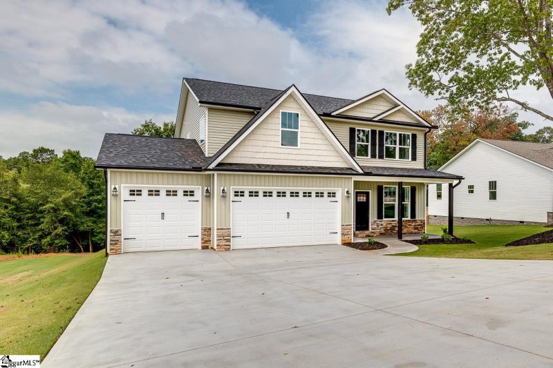 Property image 3 at 244 Inlet Pointe Drive, Anderson, SC 29625