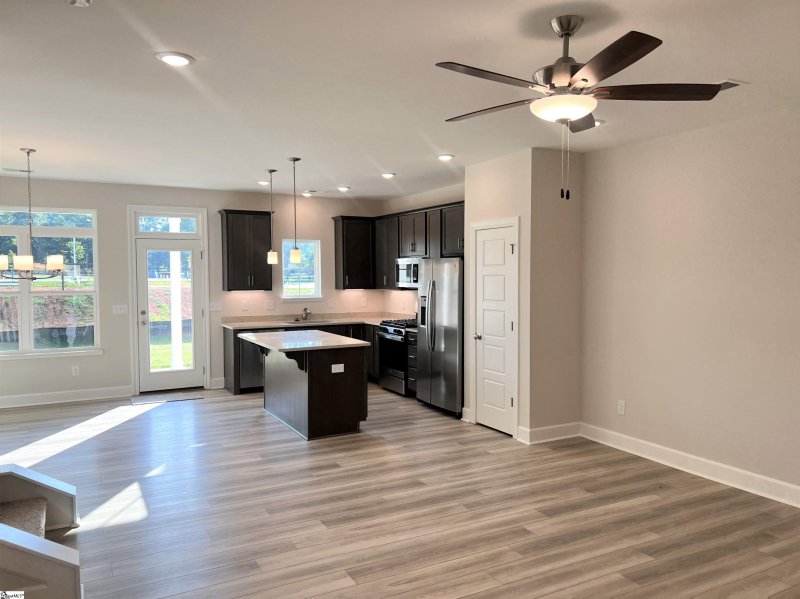 Property image 3 at 110 Callen Drive, Greenville, SC 29607