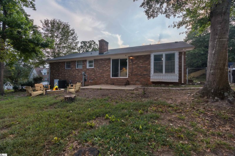 Property image 3 at 500 Gaithburg Square, Taylors, SC 29687