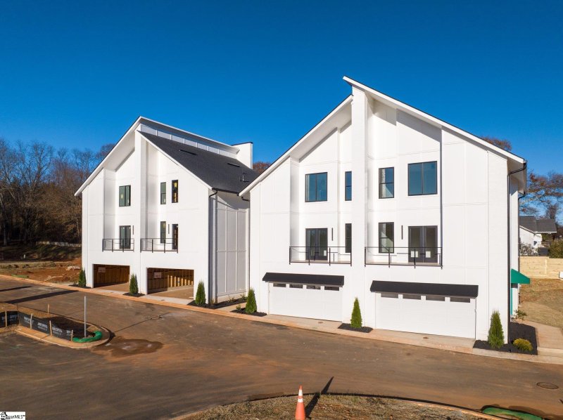 Property image 3 at 1004 Green Avenue, Greenville, SC 29605