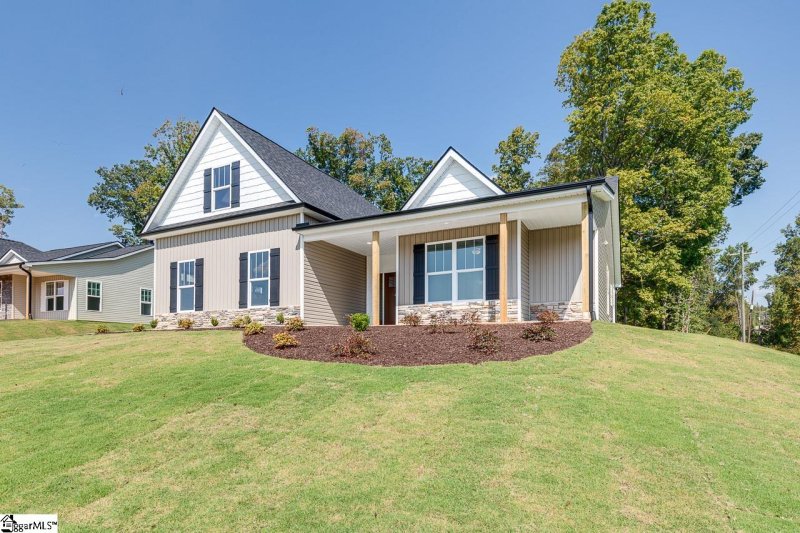 Property image 2 at 4 Marion Meadow Lane, Travelers Rest, SC 29690