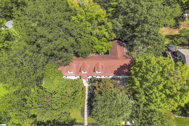 Property image 3 at 236 Donington Drive, Greenville, SC 29615