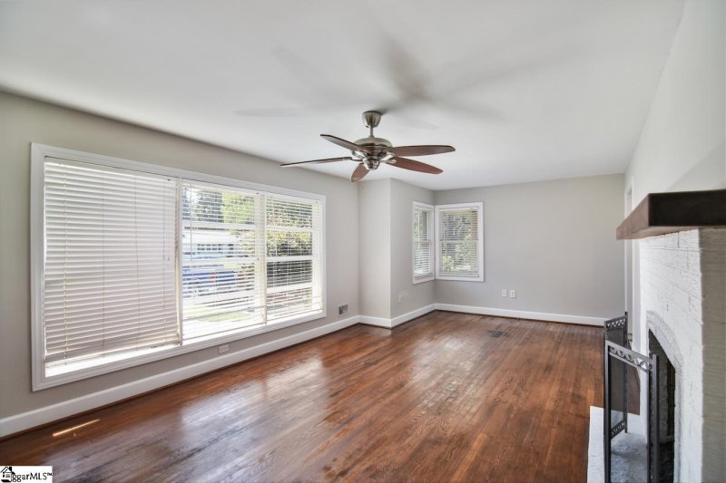 Property image 3 at 9 Shenandoah Drive, Greenville, SC 29615