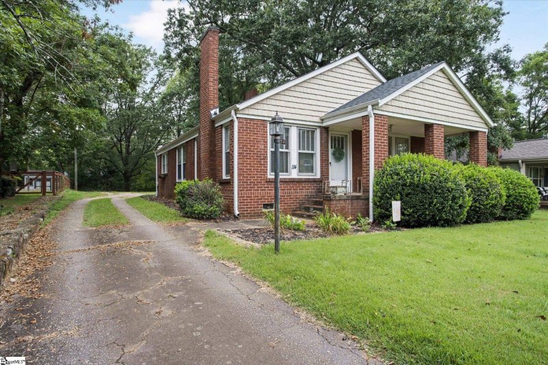 Property image 3 at 114 Ackley Road, Greenville, SC 29607