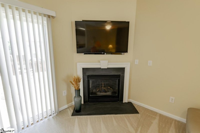 Property image 5 at 14 Minots Ledge Lane, Simpsonville, SC 29681