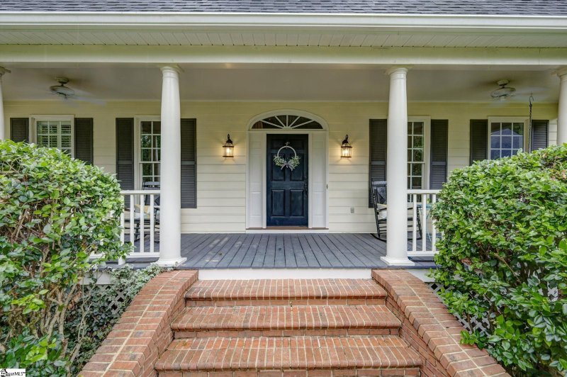 Property image 2 at 4 Spindletop Court, Greenville, SC 29615