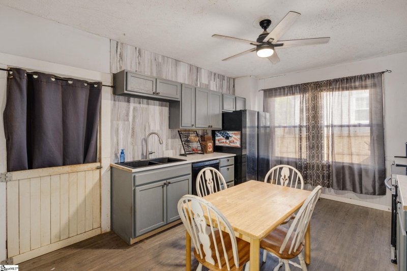 Property image 3 at 21 Saco Street, Greenville, SC 29611