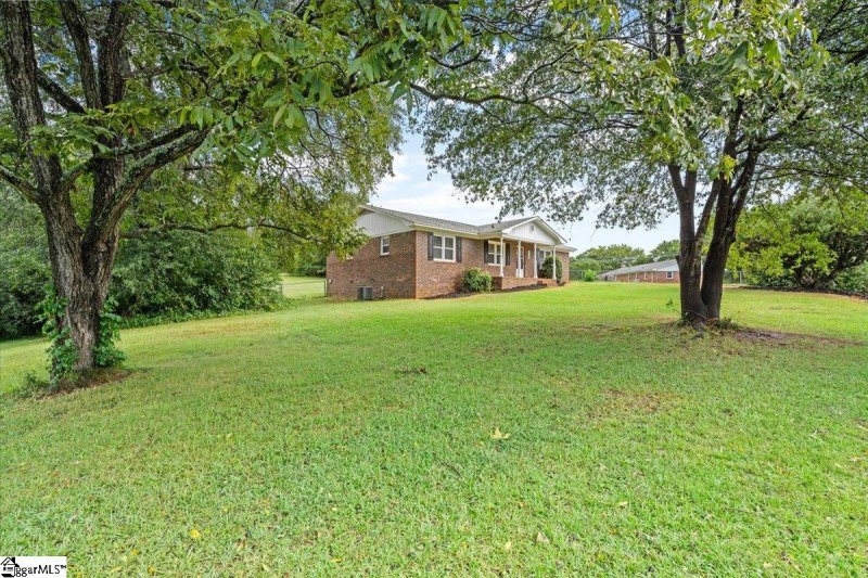 Property image 4 at 108 Sherman Court, Piedmont, SC 29673