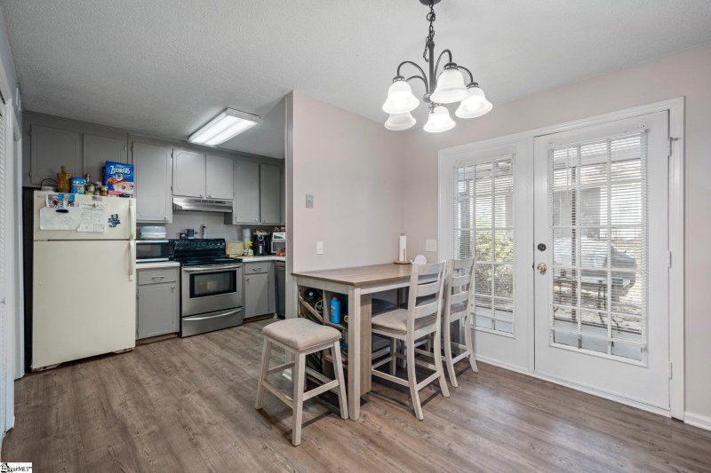 Property image 5 at 32 Birchview Street, Taylors, SC 29687