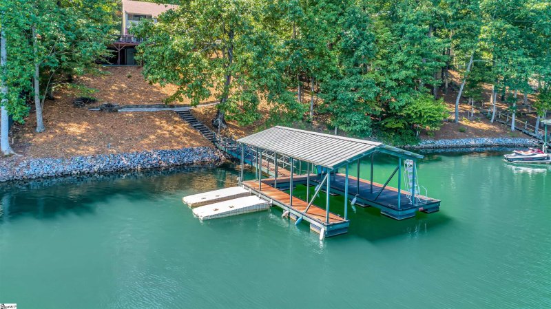 Property image 3 at 119 Lindos Drive, Seneca, SC 29672