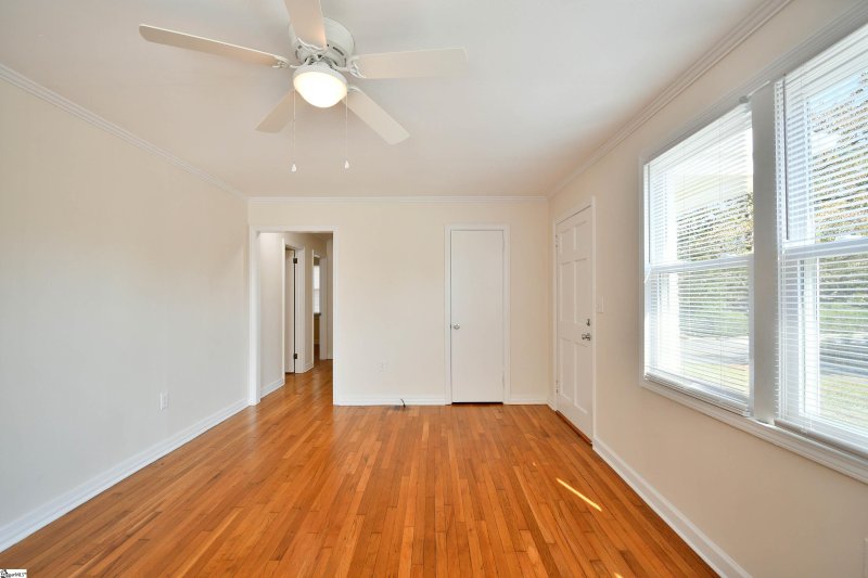 Property image 5 at 220 Keith Drive, Greenville, SC 29607
