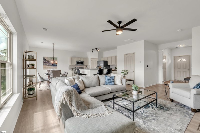 Property image 3 at 33 Hawksbill Lane, Simpsonville, SC 29680