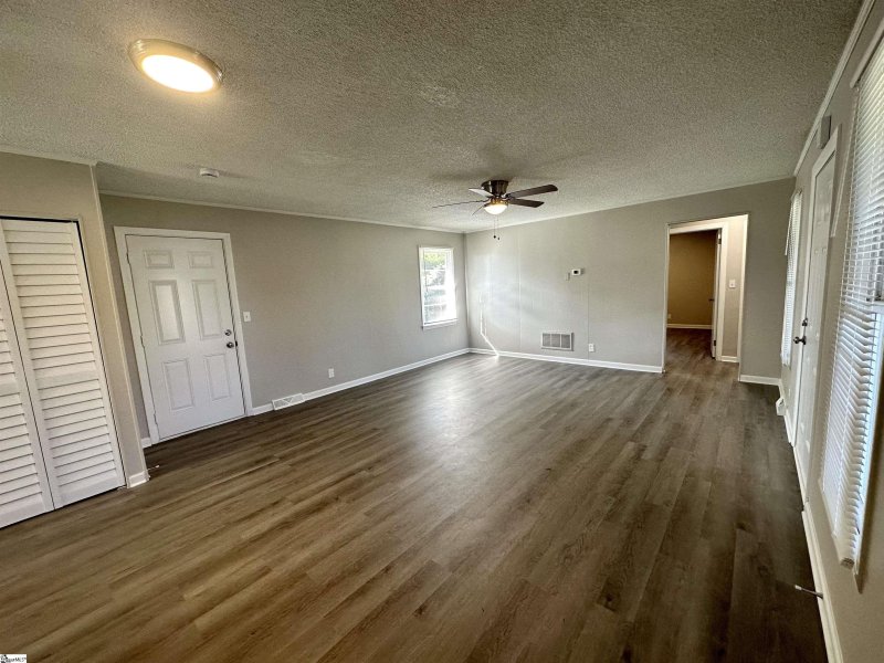 Property image 4 at 104 Sequoia Court, Easley, SC 29640