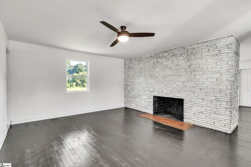 Property image 4 at 7 Plainfield Circle, Greenville, SC 29605