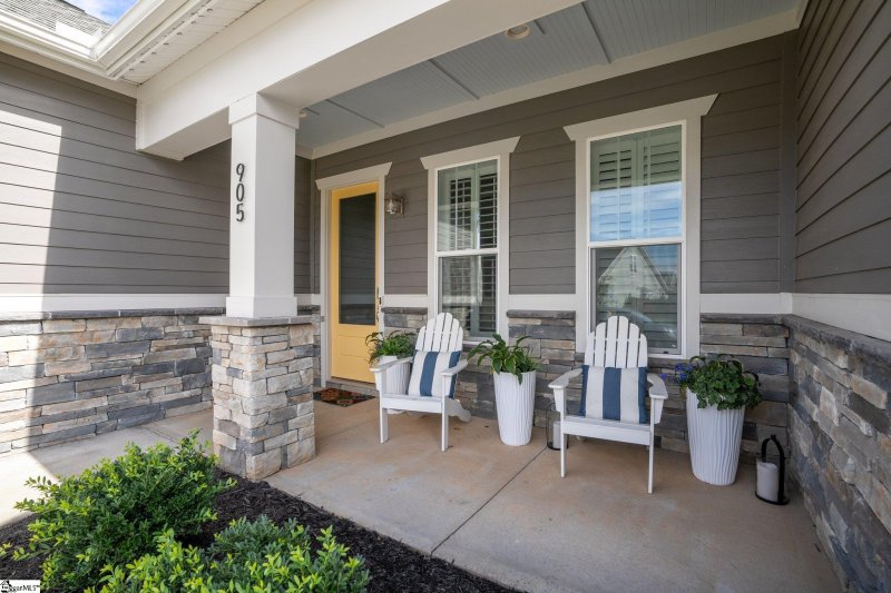 Property image 3 at 905 Berwick Drive, Simpsonville, SC 29681