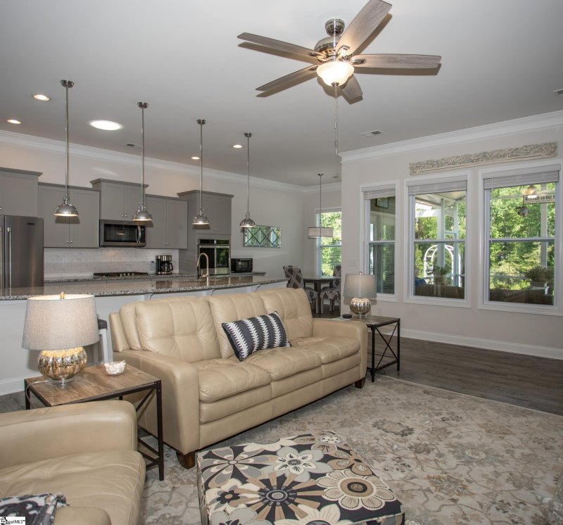 Property image 5 at 702 Raleighwood Lane, Simpsonville, SC 29681