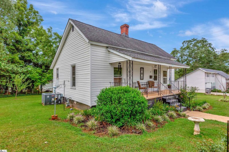 Property image 3 at 7 Jackson Street, Liberty, SC 29657-1209