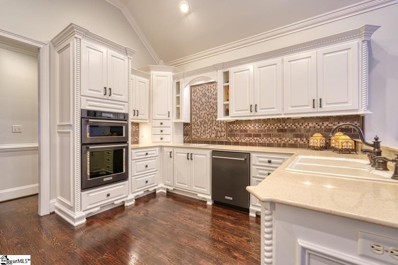 Property image 5 at 877 Oakcrest Road, Spartanburg, SC 29301