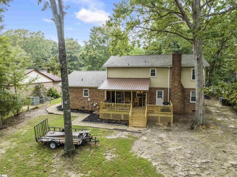 Property image 4 at 400 Hudson Farm Road, Greer, SC 29650