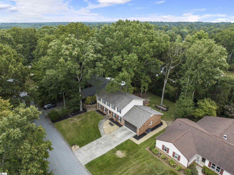 Property image 5 at 400 Hudson Farm Road, Greer, SC 29650