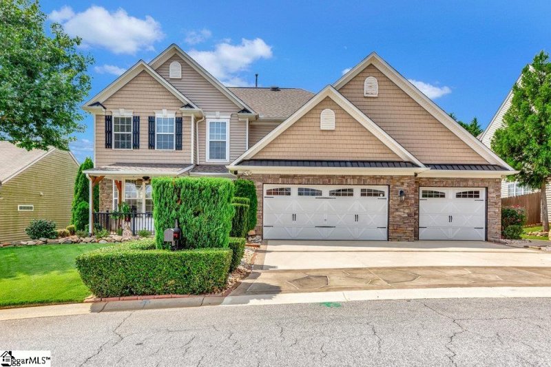 104 Windsor Creek Court