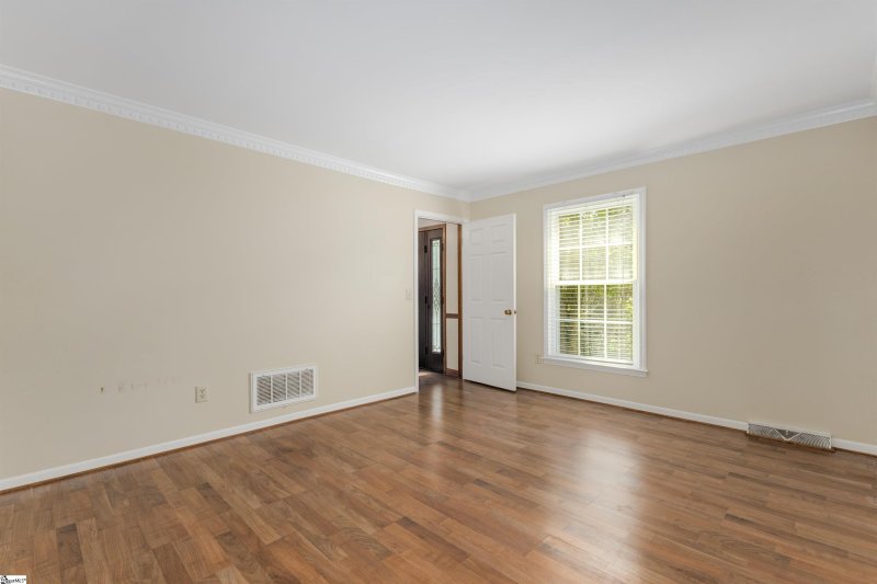 Property image 5 at 100 Hunters Woods Drive, Simpsonville, SC 29680