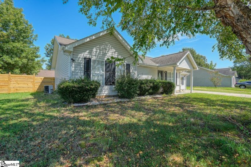 Property image 2 at 907 Veryfine Drive, Fountain Inn, SC 29644