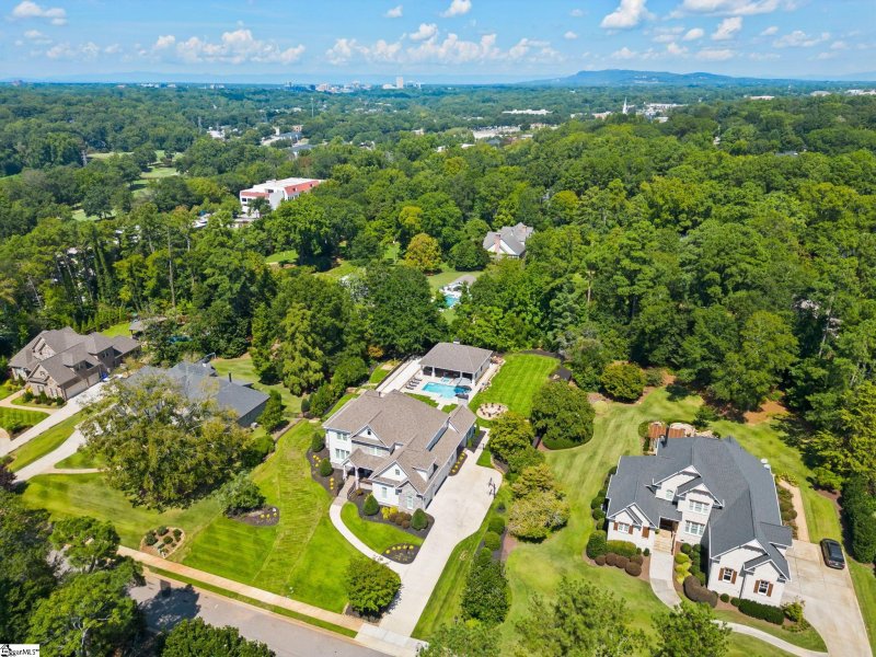 Property image 2 at 12 Parkins Oak Court, Greenville, SC 29607