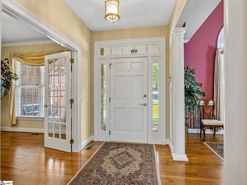 Property image 3 at 301 E Killarney Lake, Moore, SC 29369