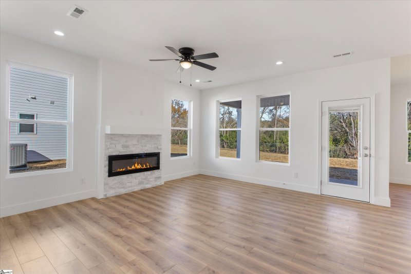 Property image 3 at 107 Sherwood Road, Easley, SC 29640