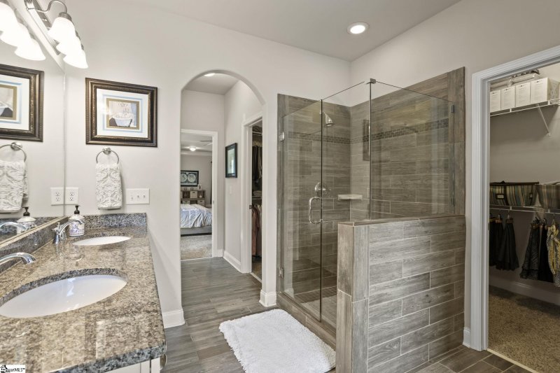 Property image 5 at 5 Park Vista Way, Greenville, SC 29617