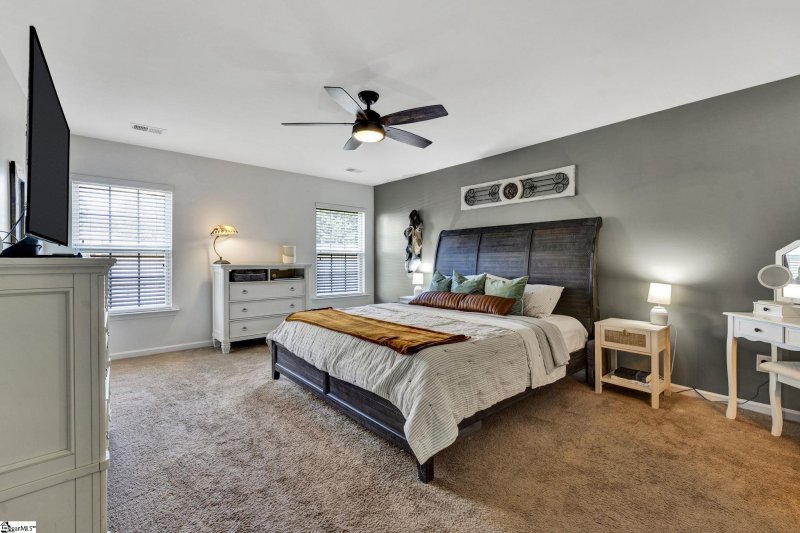 Property image 3 at 401 Cadendale Place, Piedmont, SC 29673