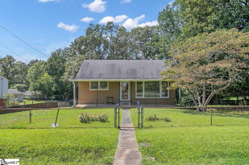 Property image 2 at 6 Meadors Avenue, Greenville, SC 29605