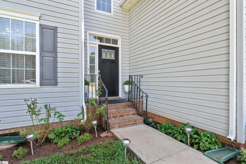 Property image 4 at 375 Woodsberry Shoals Drive, Duncan, SC 29334