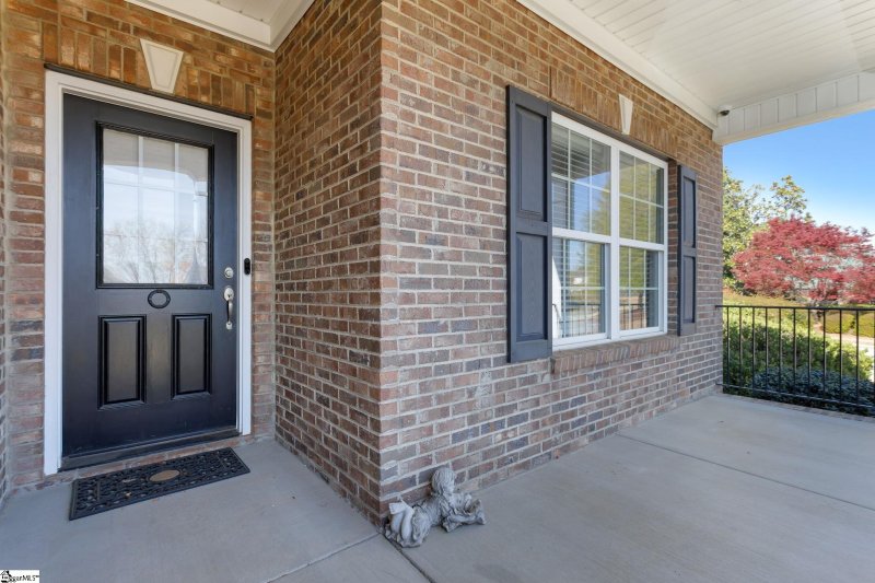 Property image 3 at 2 Ruby Lake Lane, Simpsonville, SC 29681