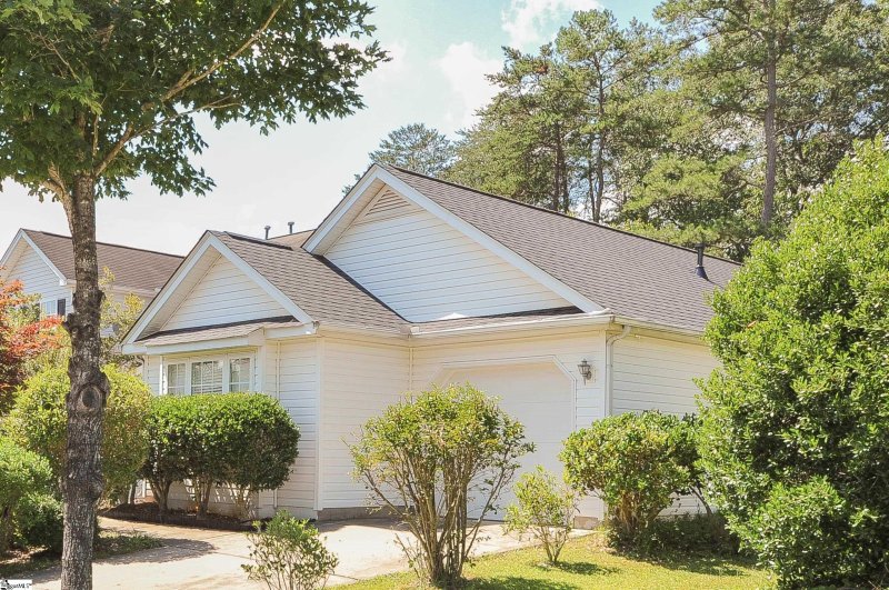 Property image 2 at 209 Glenlea Lane, Greenville, SC 29617-1223