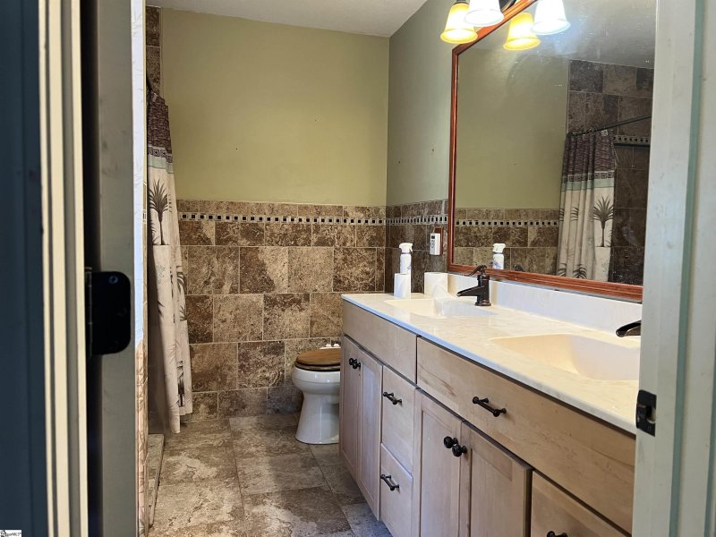 Property image 5 at 109 Herndon Court, Simpsonville, SC 29681