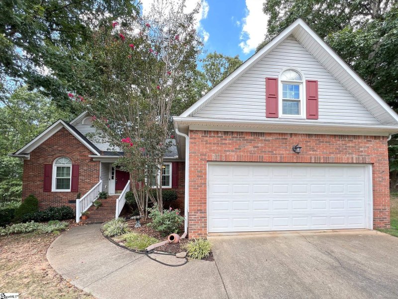 7 Harrow Court