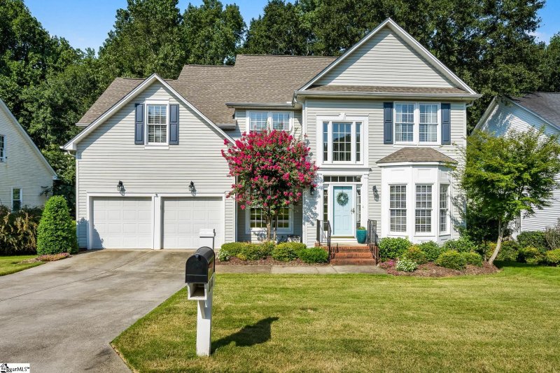 105 N Cedarbluff Court
