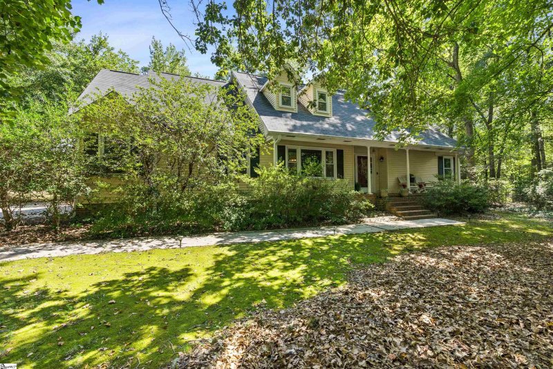 302 Rosebay Drive