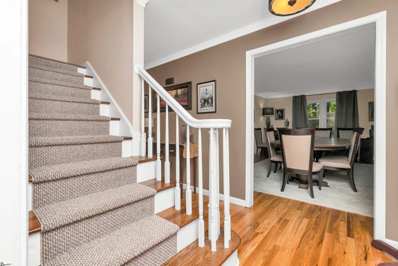 Property image 5 at 302 Rosebay Drive, Greenville, SC 29615